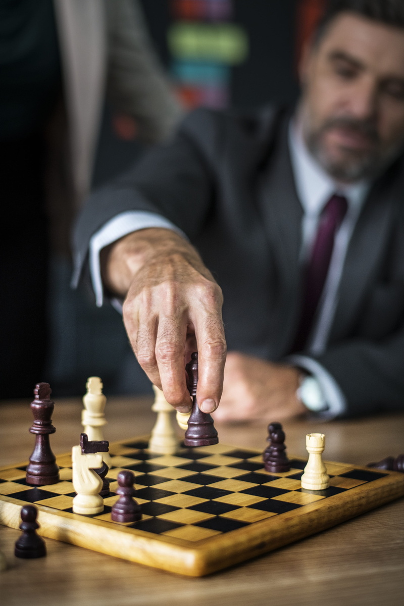 solution, relaxation, mate, board, human hand, arts culture and entertainment, horse, adult, 4K, management, chess, men, white, hand, strategy, chess piece