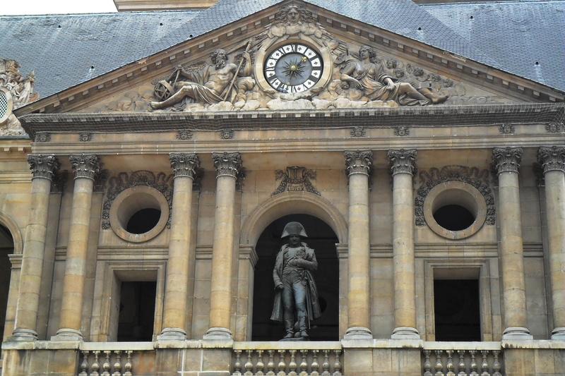 4K, aristocracy, the military, art and craft, kings, day, the war, sculpture, france, hospital, courtyard, les invalides, monarchs, monarchy, decorating
