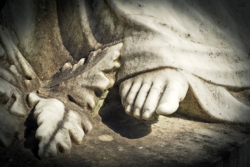 detail, lying down, death, stone figure, tomb figure, auto post production filter, domestic animals, black white, grave, cemetery, silent, sunlight, engrossment