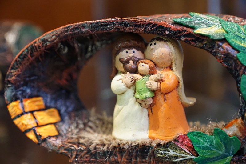 figure, outdoors, nature, sculpture, wellbeing, food, jesus, maria, 5K, focus on foreground, male likeness, close-up, craft, father, creativity, mother