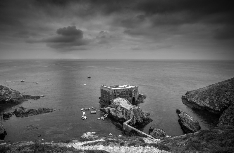 sea, 16-35mm, castle, canon, Rocky, cloud - sky, Berlengas, solid, Black, rock, Canon EF 16-35mm L II USM, no people, blackandwhite, Overcast, Fortress