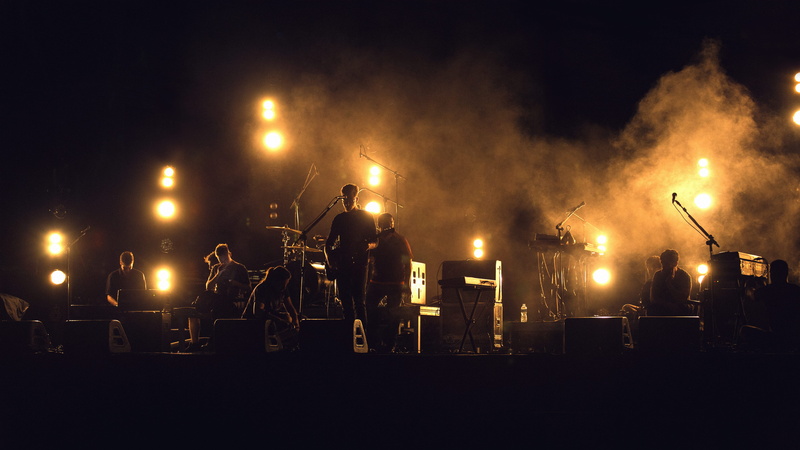 illuminated, playing, silhouette, people, machinery, stage light, performance, stage, music, Scalene, smoke - Physical Structure, photo, outdoors, dark