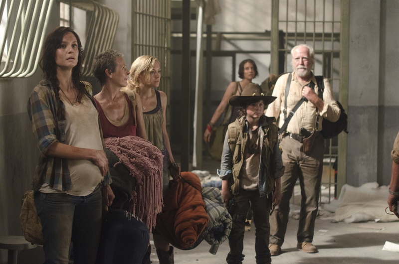 Scott Wilson, full length, young women, Carol Peletier, front view, communication, adult, The Walking Dead, young men, Hershel Greene, smiling, Melissa Mcbride