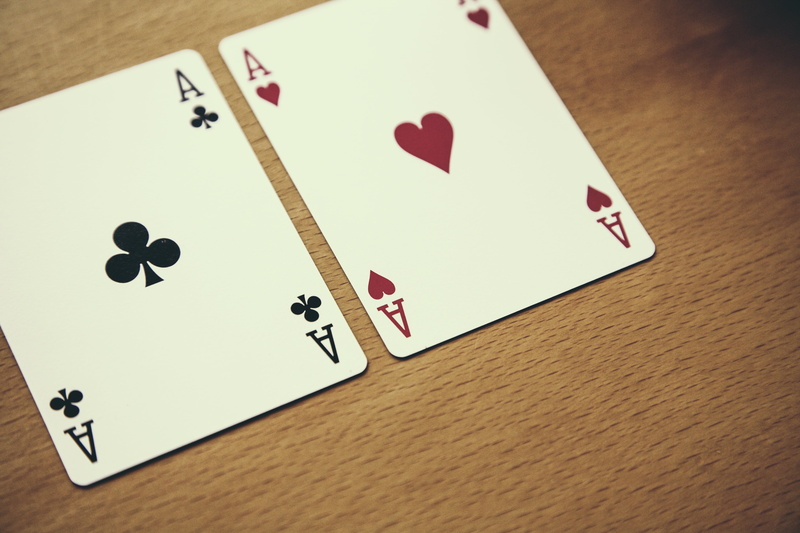 4K, wood - material, focus, luck, hearts, no people, texas holdem, still life, indoors, game addiction, profit, brown, success, leisure activity, heart shape