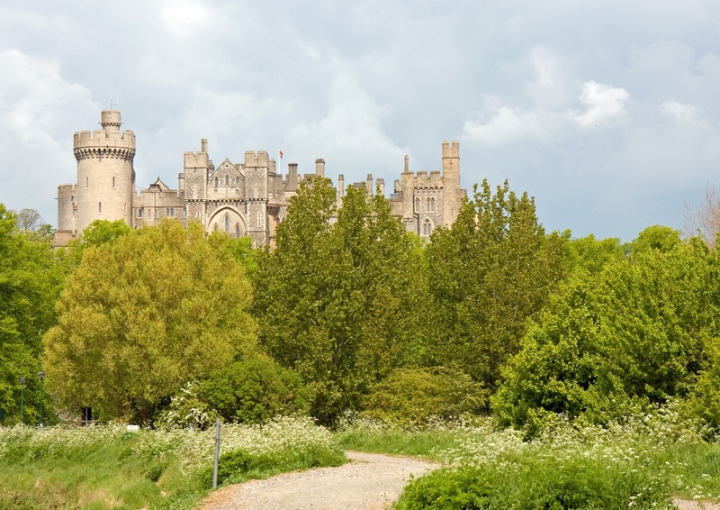 track, view, built structure, arundel castle, building exterior, day, city, 1080P, sky, the past, growth, arundel, no people, cloud - sky, scene, park - man made space
