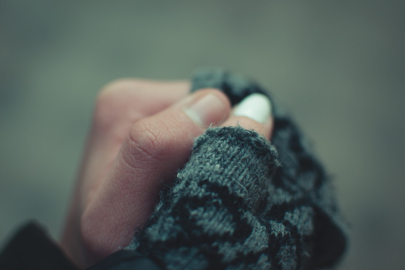 indoors, 4K, time to rest, woman, sweater, hot, shadow, uy, glofe, gray, textile, floral, human body part, mood, winter, clothing, human hand, warm, glove