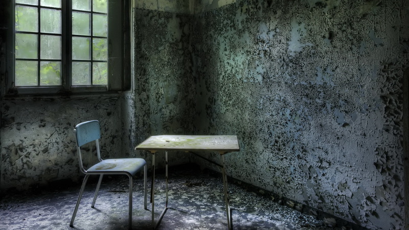 indoors, obsolete, table, run-down, architecture, seat, interior, wall - building feature, decline, bad condition, 1080P, weathered, room, old, no people