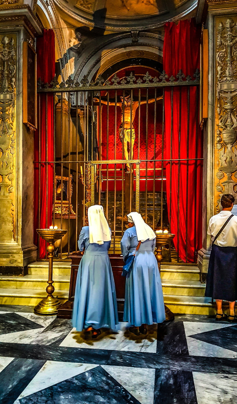 Church, seat, full length, praying, real people, light, spirituality, cultures, Religion, christ, curtain, god, christianity, symbol, catholic, habit, christian