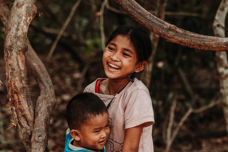 boy, little, smiling, joy, nature, adorable, casual clothing, males, family, outdoors, 5K, cute, poor, girl, boys, fun, headshot, poor children, facial expression