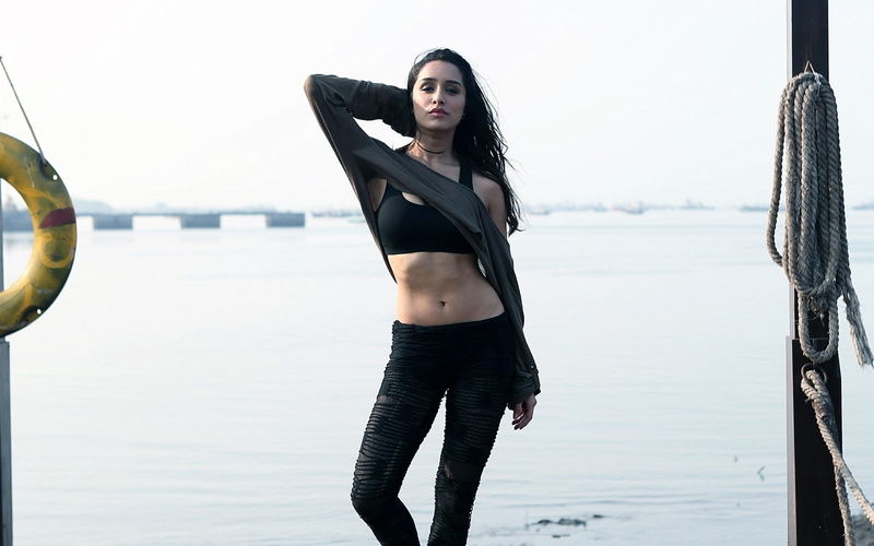 portrait, outdoors, girls, beauty, shraddha kapoor, 1080P, black, indian movies, three quarter length, hair, one person, indian celebrities, leisure activity