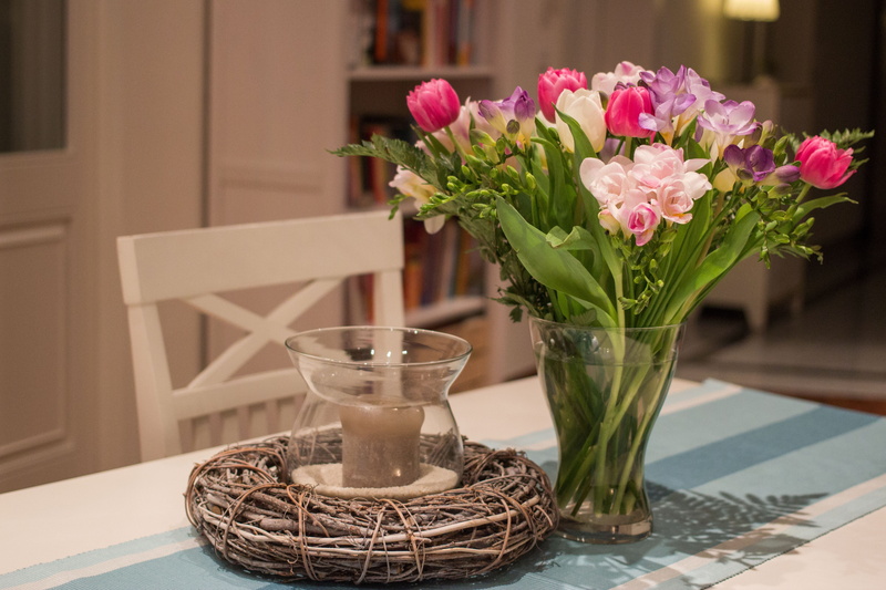 blue, clear, spring flowers, colorful, bunch of flowers, bunch, container, table, flower arrangement, fragility, flowering plant, beauty in nature, plant