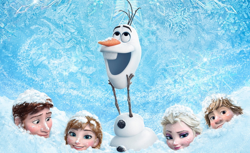 looking at camera, Frozen, blue background, childhood, females, child, blue, toy, Others, fun, 2013, representation, floating on water, adult, smiling