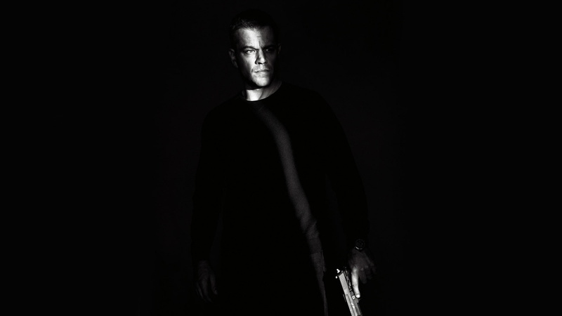 one person, three quarter length, solitude, front view, gun, copy space, 1080P, mature adult, fear, looking at camera, standing, indoors, emotion, young adult