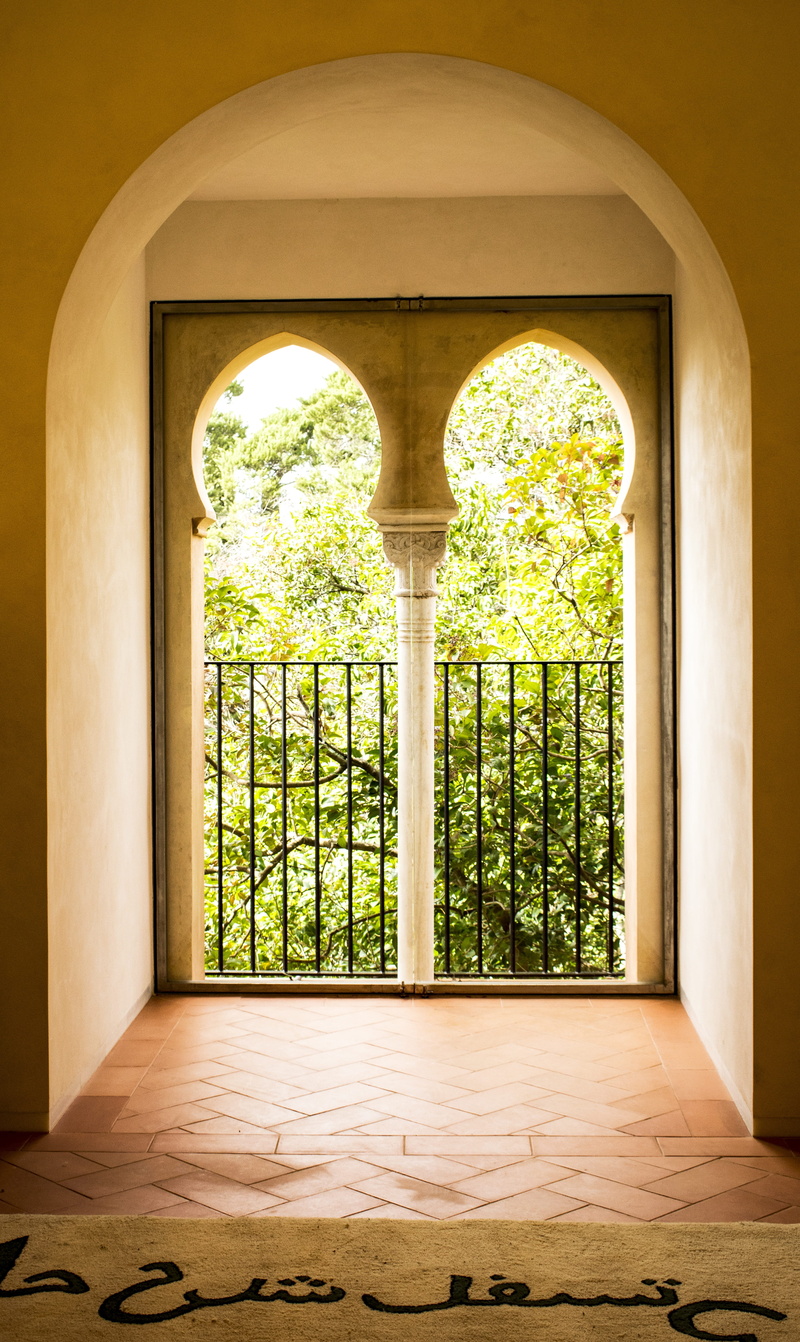 door, green color, architectural column, andalusia, indoors, day, sunlight, historical, open, home interior, hardwood floor, Alhambra, building, no people