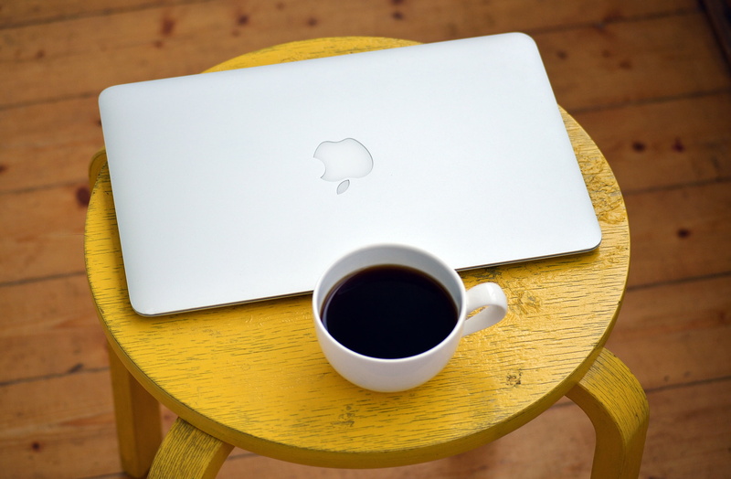 note pad, black, coffee table, lifestyle, food and drink, crockery, office, indoors, brown, directly above, table, high angle view, lance, white, morning