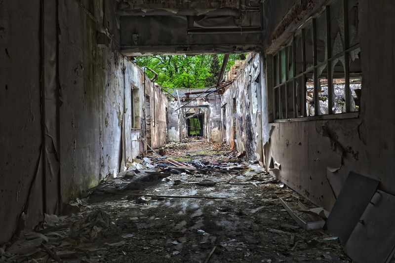 architecture, lost places, brand, messy, ruin, passed, dilapidated, decay, old, fire, shabby, forget, broken, house, lapsed, destruction, green, ceiling
