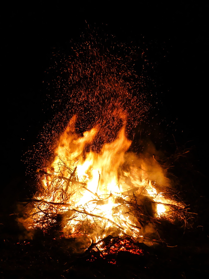 fire circle, outdoors, Easter Fire, heat, easter, hell, bonfire, black Color, close-up, blaze, wood, burning, Flame, burn, hot, orange color, fire - Natural Phenomenon