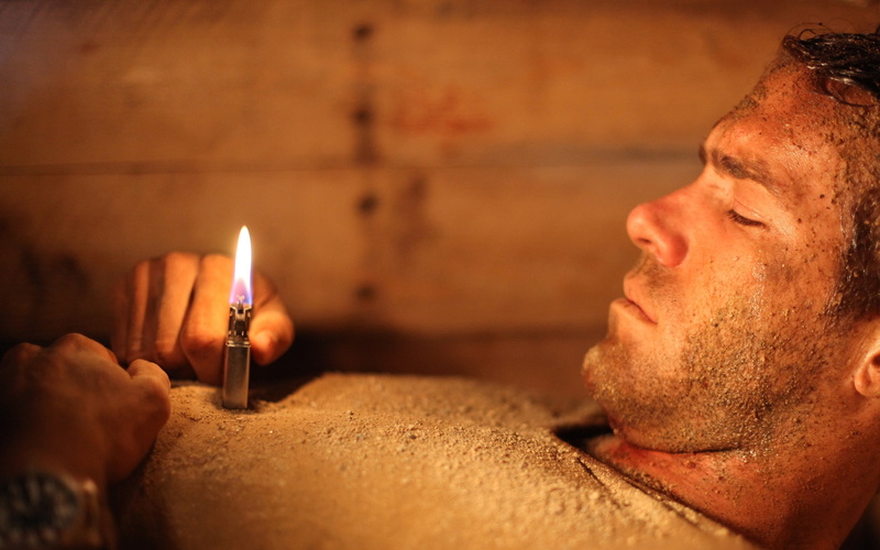 art, hd, movie, 2K, stills, actors, reynolds, people, wallp, lighters, x, Celebrity, buried, ryan, flame, zippo, men
