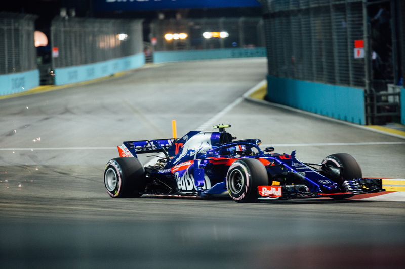 formula, montmelo , 5K, car, catalonia, blur, barcelona - Spain, bokeh, competitive Sport, winning, speed, championship, motorsport, race, blue, success
