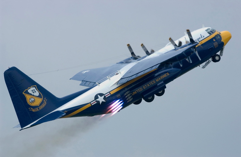 range, aerobatics, military airplane, day, copy space, outdoors, airplane, aviation, BBC, clear sky, 1946., blue, fighter plane, Lockheed C-130 Hercules