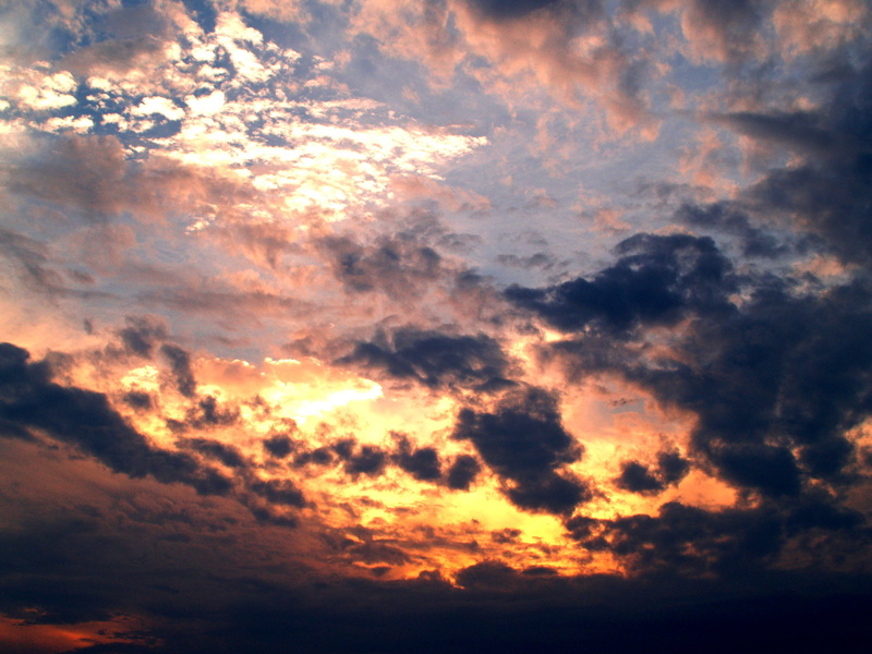 awe, climate, nature, sky, air, higher, clouds, idyllic, view, cloudscape, tranquil scene, dark, cloudy, dramatic sky, atmosphere, sunset, bright, weather