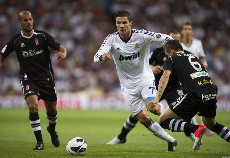 practicing, action, match - sport, football, teamwork, competitive Sport, team, adult, success, sport, team Sport, Ronaldo, football Player, muscular Build