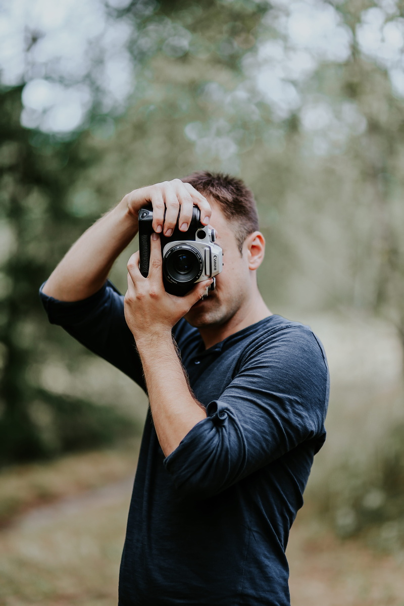 lens - Optical Instrument, beautiful, digital single-lens reflex camera, men, Photographer, day, photographic equipment, outdoors, hobbies, photography