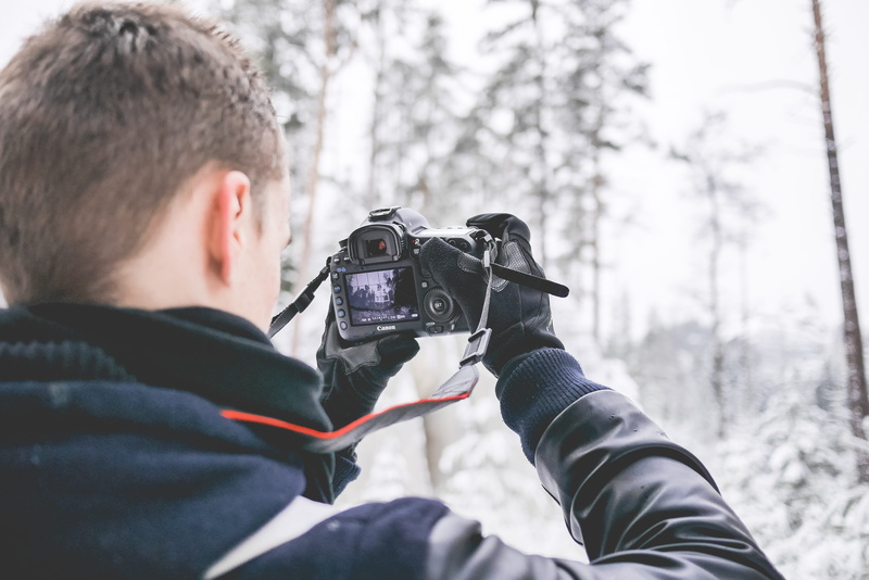 men, job, photography themes, Winter, cold temperature, tree, leisure activity, cold, man, outdoors, males, nature, Photographer, Photos, technology, trees