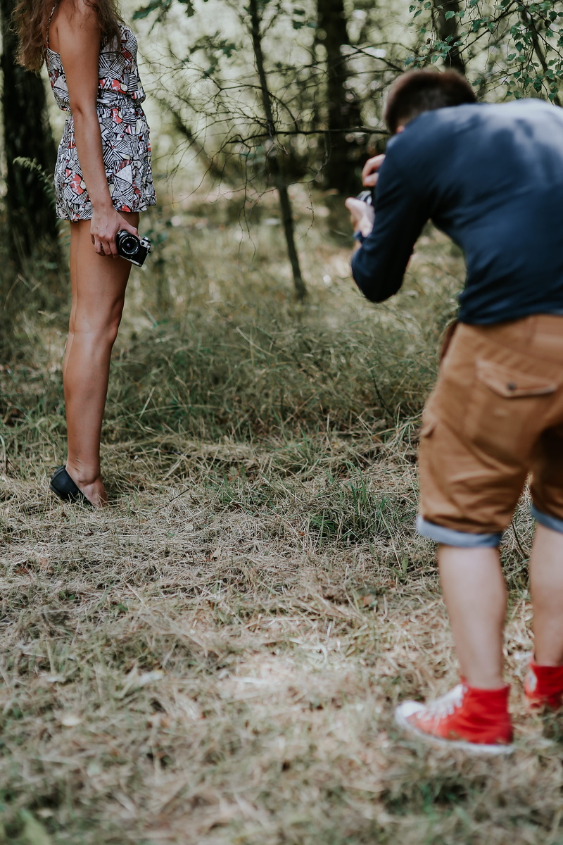 walking, 4K, Photographer, model, caucasian Ethnicity, men, woman, young, togetherness, standing, taking, grass, lifestyles, plant, photography, nature