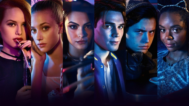 indoors, women, people, Cole Sprouse, men, TV Show, front view, looking, Ashleigh Murray, technology, KJ Apa, Lili Reinhart, togetherness, Madelaine Petsch