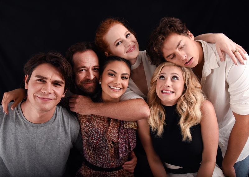 Lili Reinhart, Cheryl Blossom, Fred Andrews, Archie Andrews, Riverdale, Luke Perry, Veronica Lodge, Madelaine Petsch, 2K, Jughead Jones, Cole Sprouse