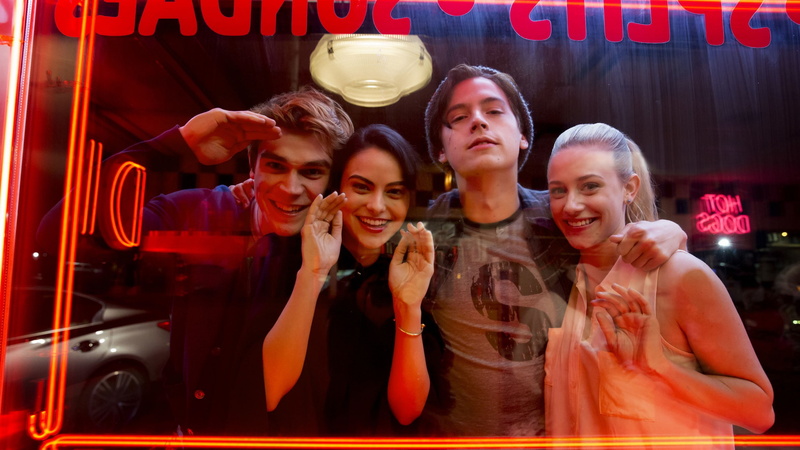 men, K.J. Apa, Riverdale, glass, Camila Mendes, best tv series, window, Lili Reinhart, women, two, behind, 2K
