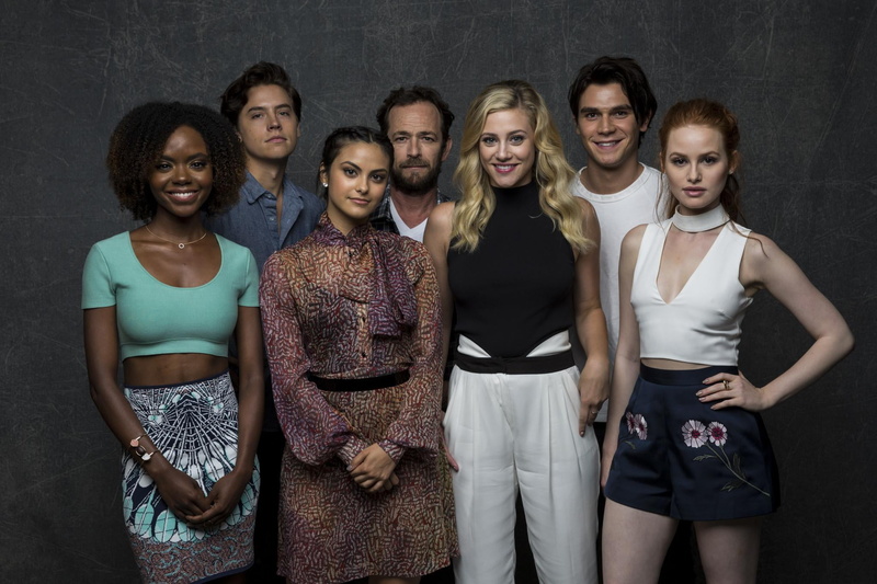Madelaine Petsch, Lili Reinhart, K.J. Apa, Fred Andrews, Ashleigh Murray, Veronica Lodge, Betty Cooper, Riverdale, Archie Andrews, 1080P, Josie McCoy