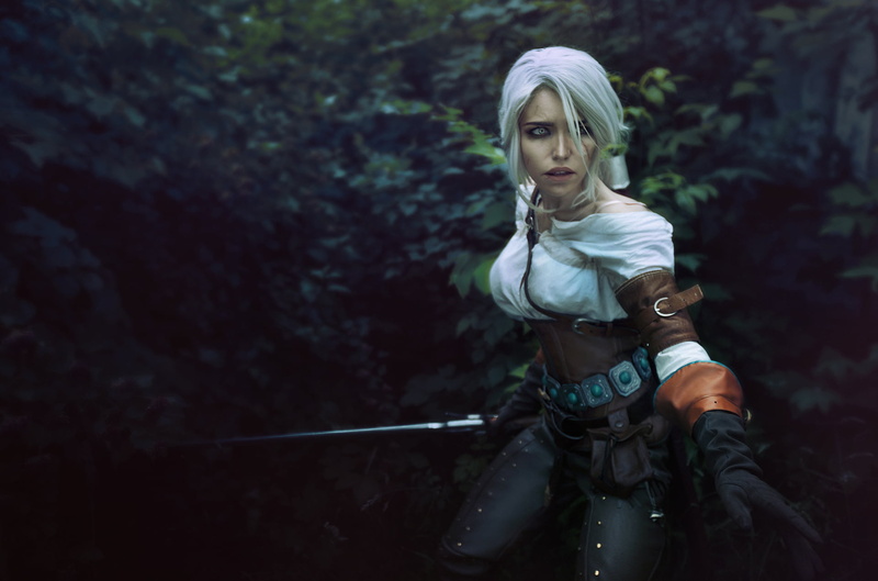 danger, people, character, cirilla, lifestyles, 1080P, beautiful, real people, forest, weapon, beautiful woman, nature, sword, horror, warrior, young Adult
