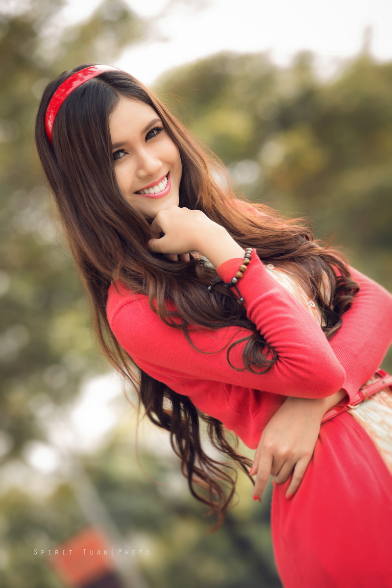 red dress, brunette, 1080P, looking at viewer, portrait display, long hair, smiling, Asian, women, bokeh, hairband, portrait, women outdoors