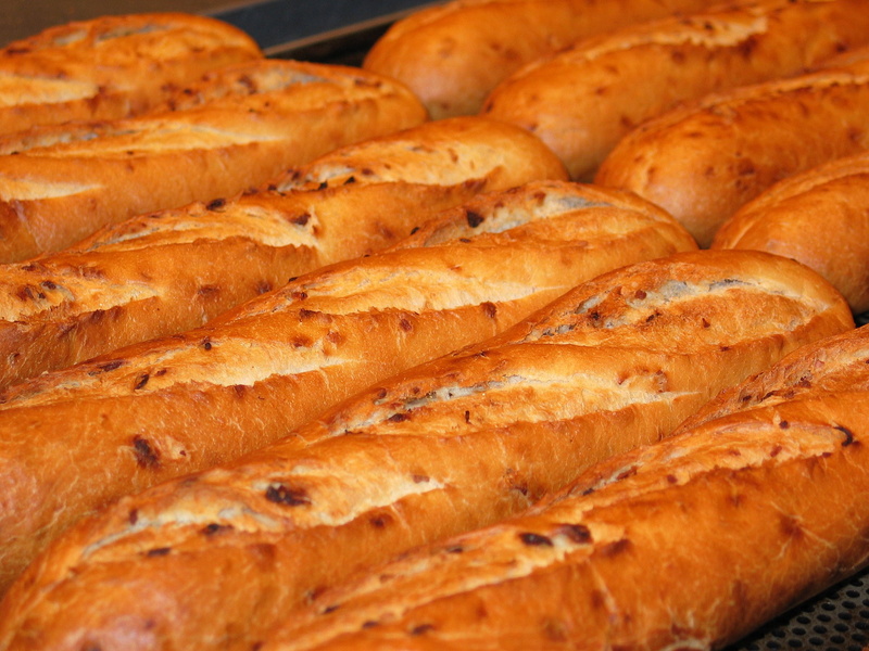 frisch, enjoy, benefit from, baked, full frame, staple food, abundance, bread, snack, large group of objects, no people, bake, loaf of Bread, breakfast