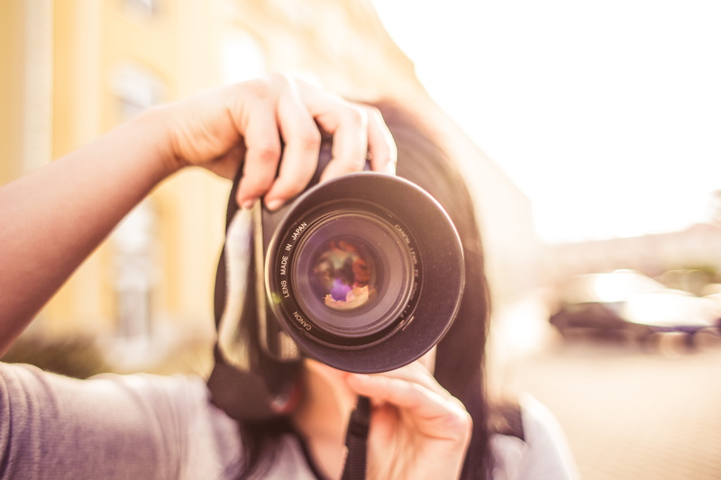 photographing, lens - optical instrument, 5K, Photographer, occupation, people, focus on foreground, digital camera, women, activity, outdoors, human hand