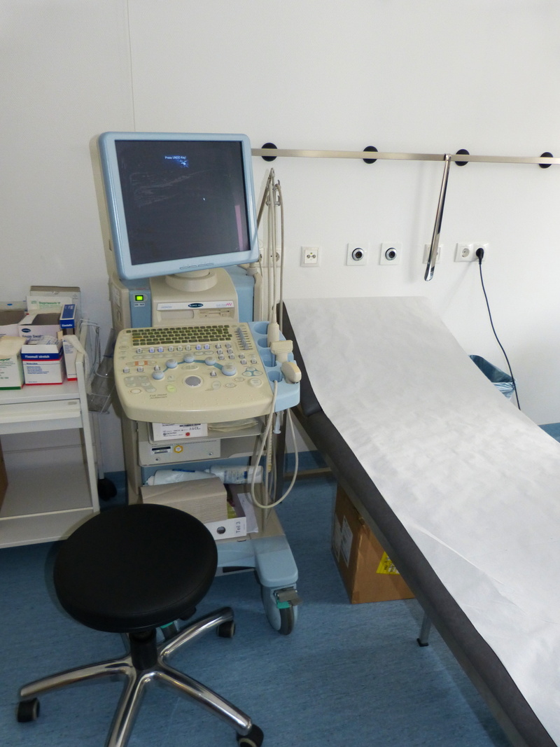 measure, no people, healthcare and medicine, medical ultrasonography, screen, indoors, hospital, hospital ward, examine, computer, doctor, monitor, ultrasound