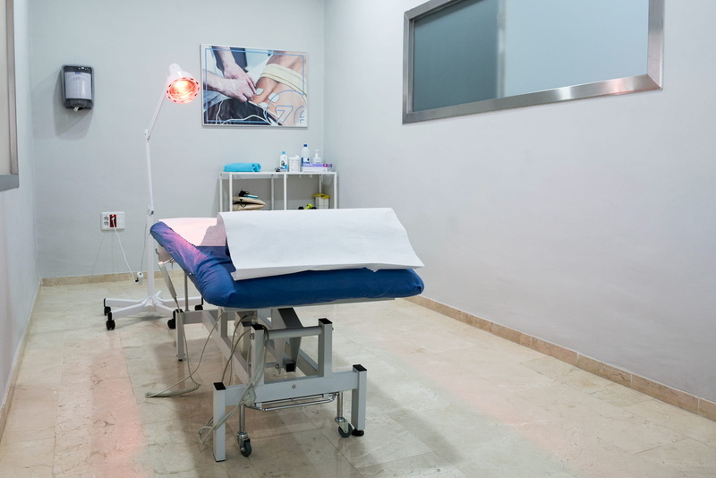 medical clinic, hospital, flooring, tiled floor, seat, absence, window, technology, copy space, medical examination room, bed, equipment, empty, preparation