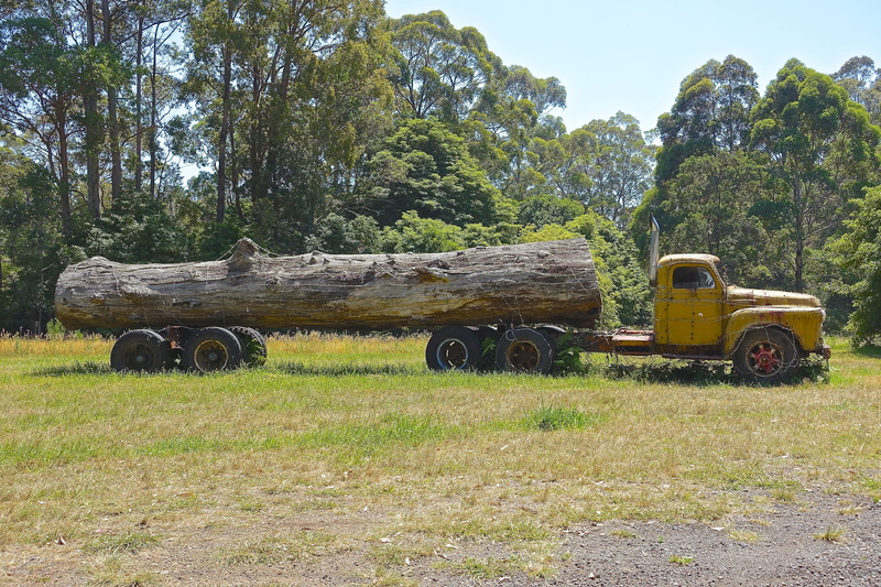 landscape, industry, outdoors, machinery, old, motor, pulling, nature, 5K, tree, mode of transportation, vehicle, transportation, land Vehicle, day, large truck