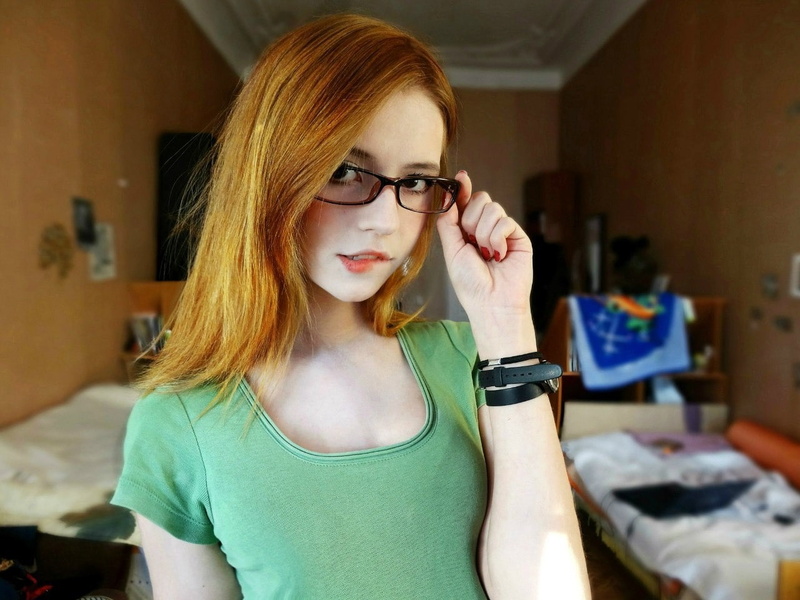 Biting Lip, Glasses, lina merkalina, redhead, women, 720P, Dark Eyes