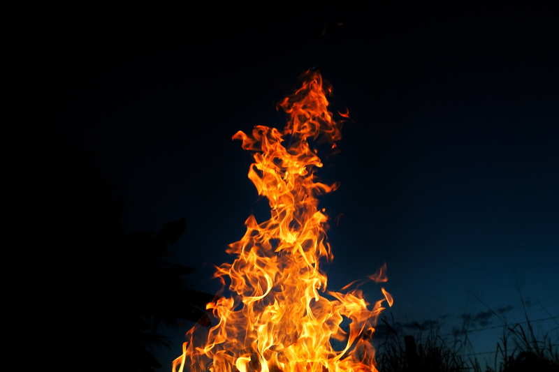 yellow, hd, burning, nature, motion, burnt, bonfire, camping, inferno, orange color, outdoors, no people, 5k, land, black background, night, photography