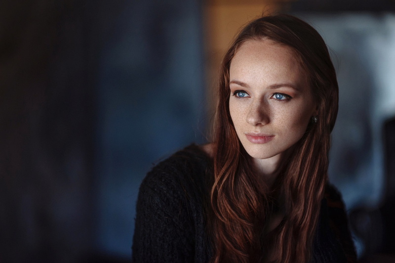 blue eyes, Anna Pavlova, freckles, fiery eyes, 1080P, redhead, women, looking away, Maxim Maksimov, face