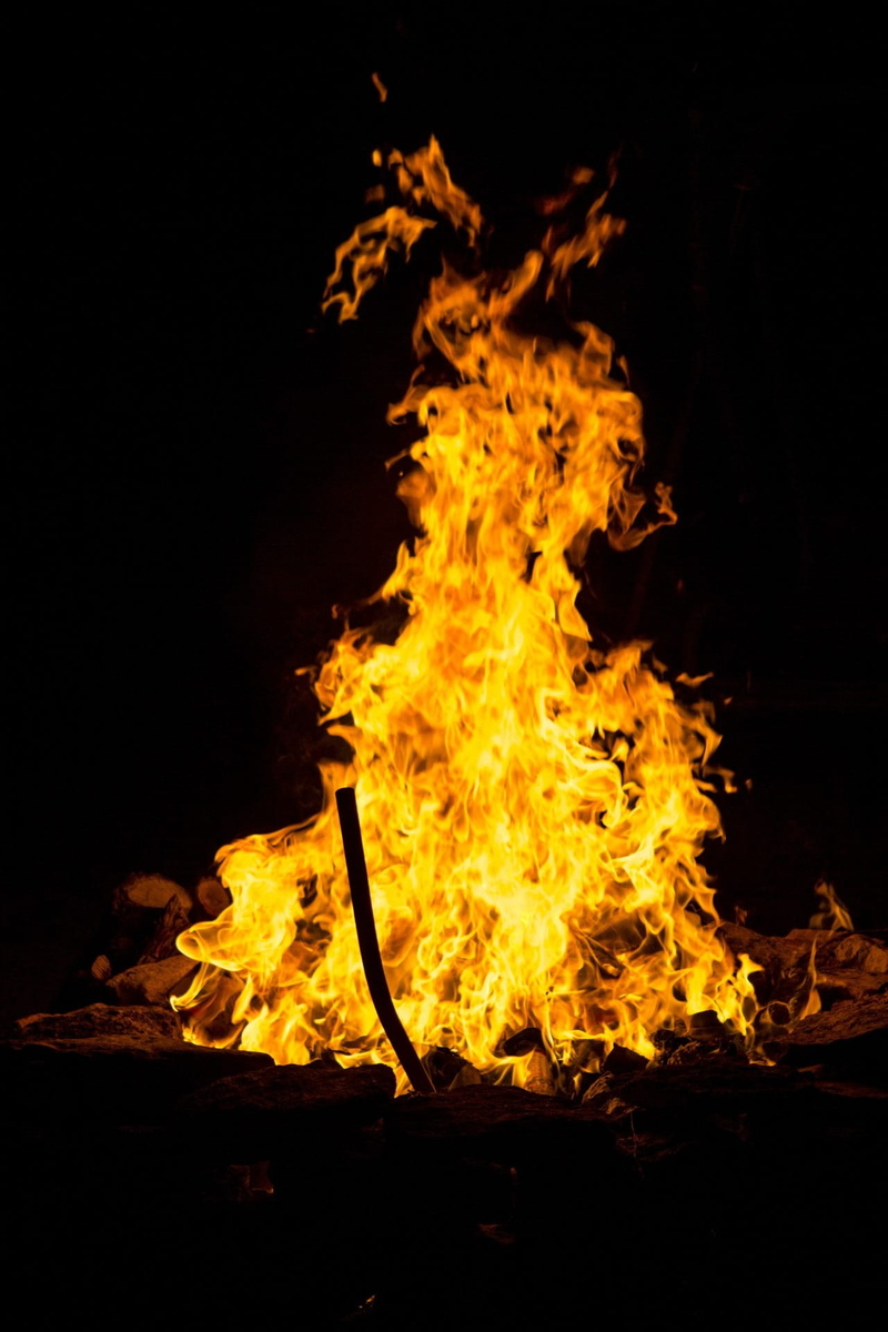 night, outdoors, bright, burning, black background, inferno, camping, motion, campfire, 1080P, dark, environment, shiny, darkness, fire, firewood, air