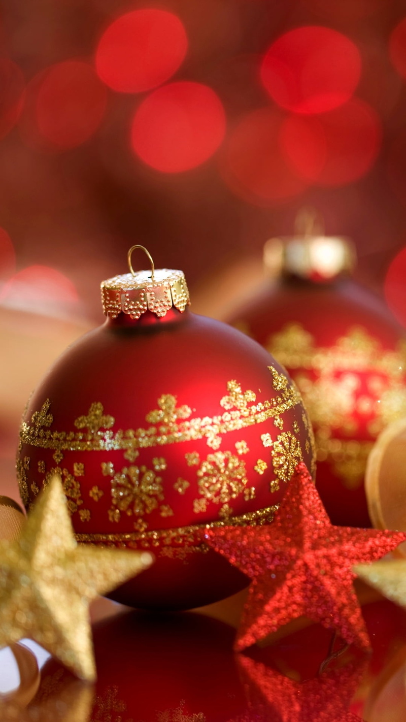 gift, ornate, beautifu, decoration, studio shot, christmas ornament, selective focus, chinese new year, event, holiday, still life, balls, sweet food, celebration