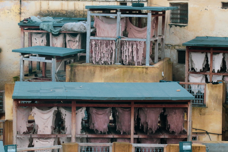 building exterior, workers, industry, weathered, canopy, home decor, 5K, wood, building, clothing, animal, leather, outdoors, vertebrate, hardwork, abandoned