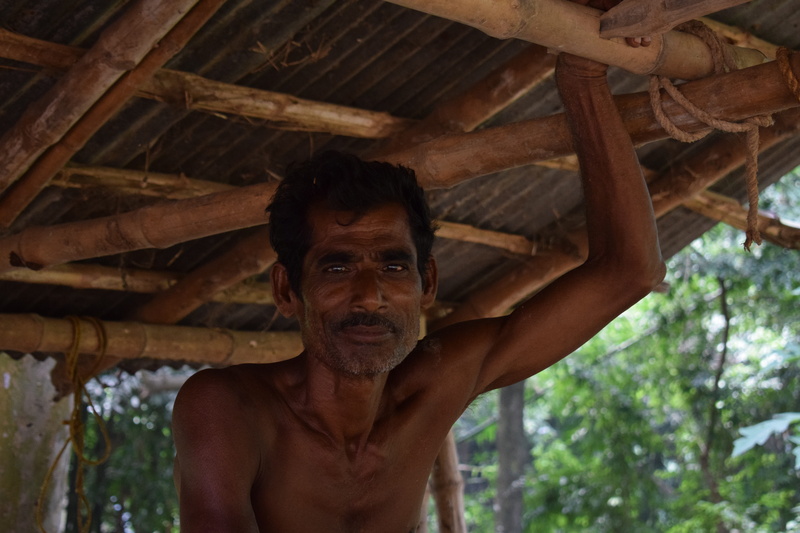 looking at camera, 5K, one person, ceiling, shirtless, india, portrait, hardworking, mid adult men, adult, males, mature adult, worker, indian, mid adult