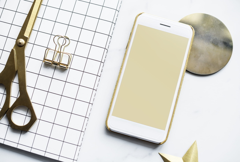 smartphone, editorial, decoration, screen, creative, tool, table, calendar, technology, notebook, indoors, work from home, office supply, group of objects