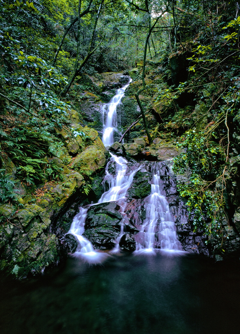 beauty in nature, scenics - nature, world heritage region, waterfall, rock, non-urban scene, a small waterfall, rock - object, long exposure, motion, land