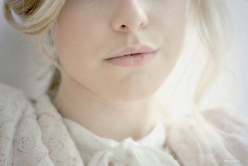 portrait, blond hair, closeup, indoors, young adult, women, 1080P, beautiful woman, contemplation, hairstyle, lips, headshot, blonde, young women, face